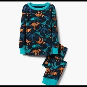 Dinosaur long sleeve PJs set 7 NIP!